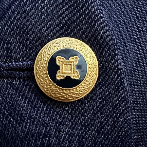 Le Suit Blazer Navy Blue Gold Buttons Cuffed Sleeve Career Jacket Size 12 - Picture 8 of 12